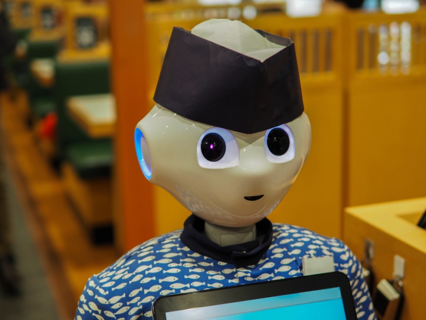 Robots in Japanese restaurants